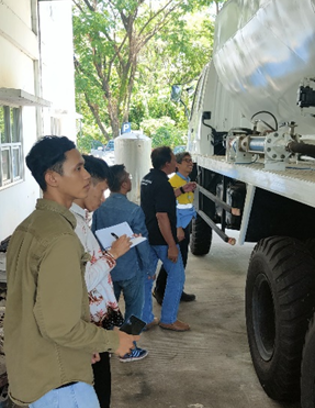 MMT Dahana equipment support